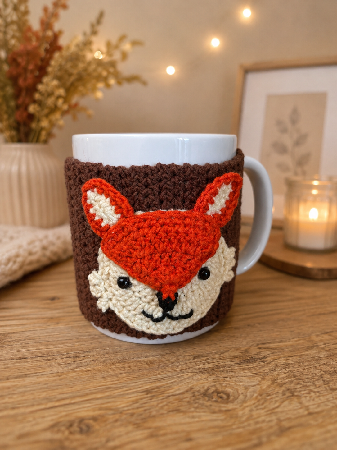Tasse avec son pull crocheté renard